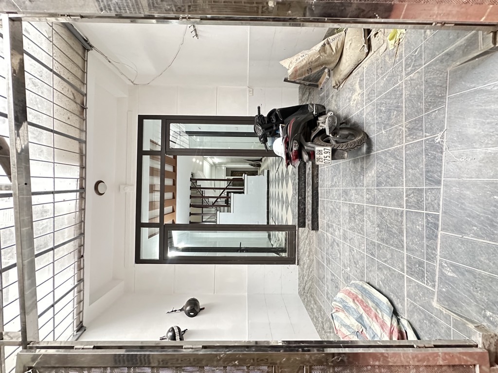 Bán nhà Trương Định Hoàng Mai 43m 5t nhà đẹp ở luôn