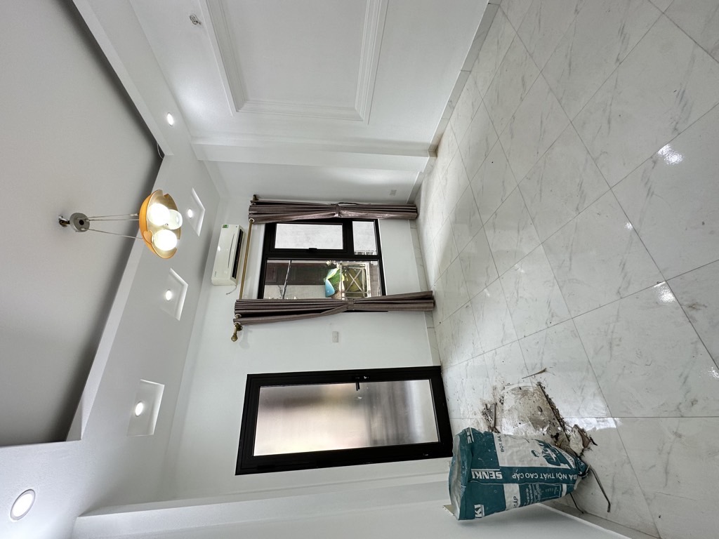 Bán nhà Trương Định Hoàng Mai 43m 5t nhà đẹp ở luôn