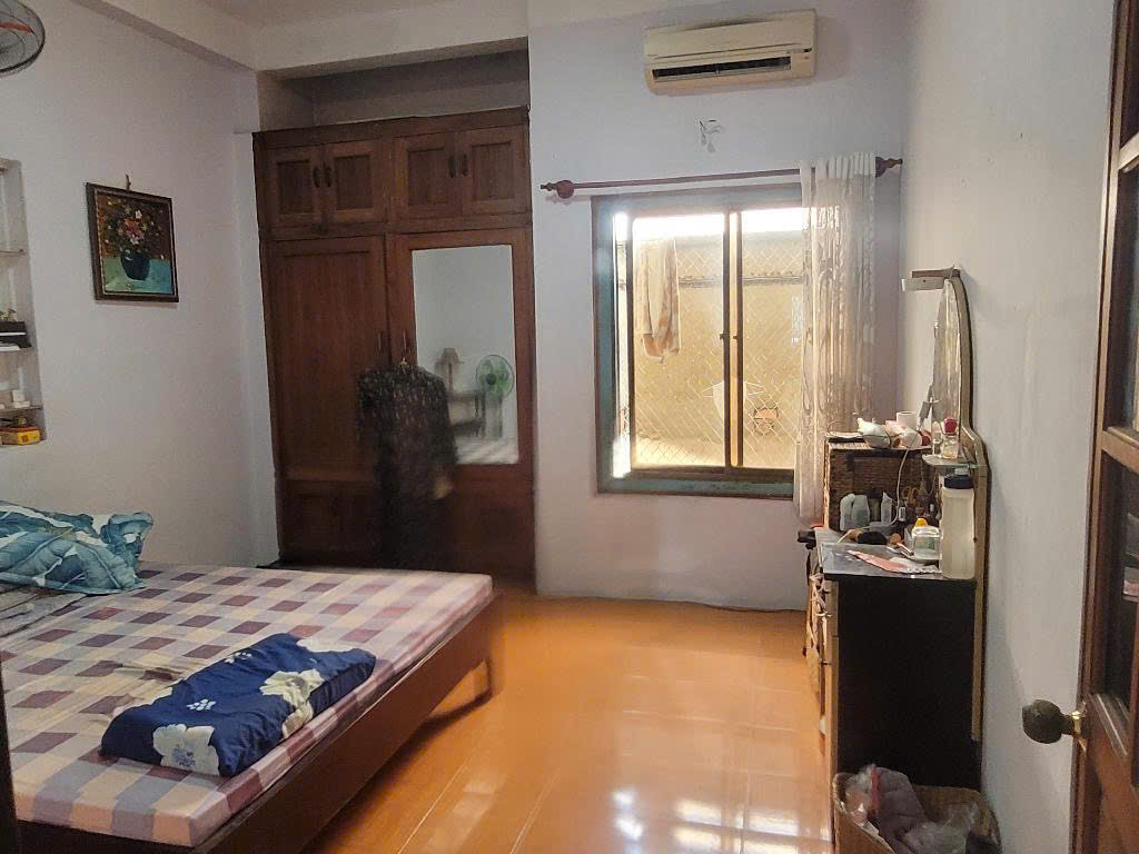 NHÀ 4 TẦNG CHÍNH CHỦ 1 ĐỜI – KHU CƯ XÁ DÂN TRÍ CAO – XE HƠI NGỦ TRONG NHÀ – CÓ CỬA SAU THOÁNG MÁT – AN TOÀN TUYỆT ĐỐI – 11.X TỶ (NHỎ)