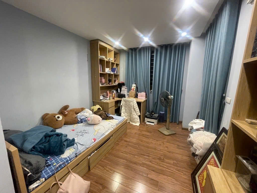 Nhà đẹp như hoa hậu TẠI  Xuân La. Hãy đến XEM và CẢM NHẬN