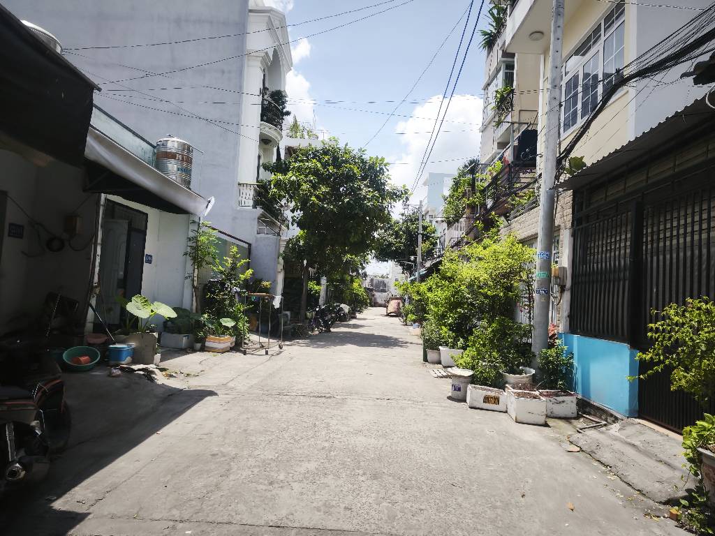 CHÍNH CHỦ GỬI BÁN - 40M2 - DỌN VÀO Ở NGAY - NHỈNH 5 TỶ