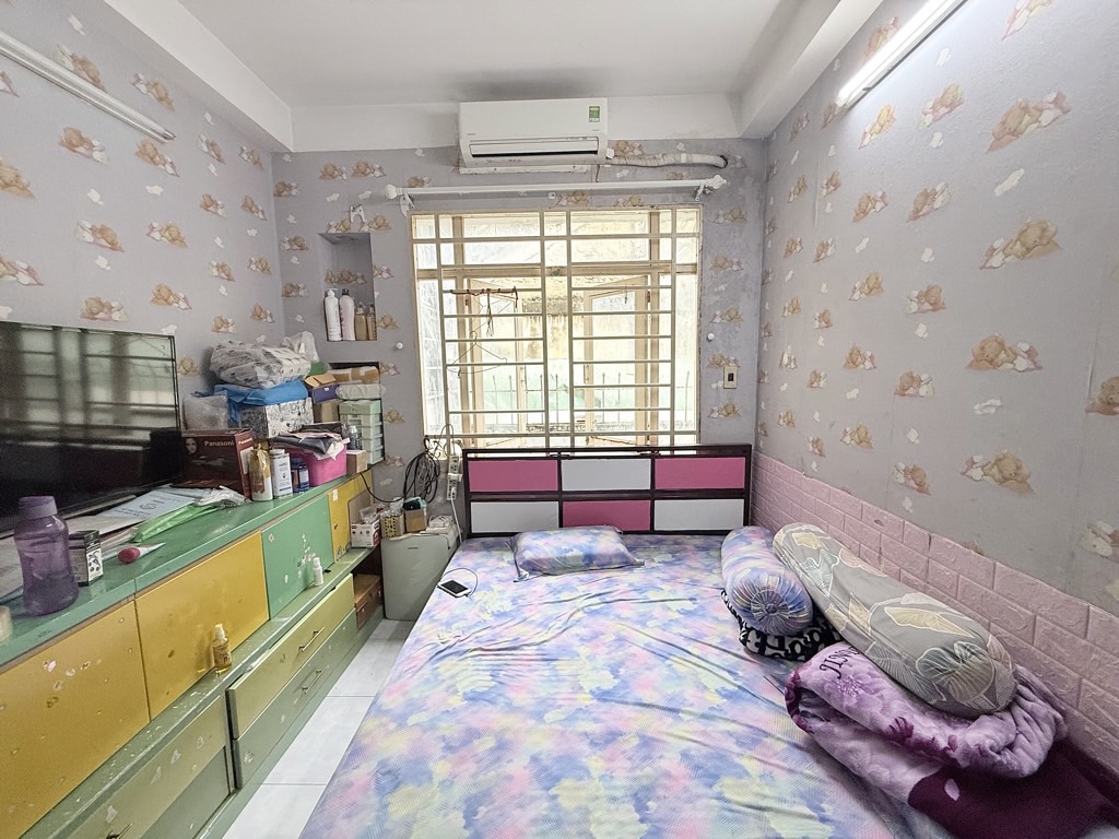 NHÀ GẤP BÁN - CHỦ ĐI MỸ - 5 TỶ NHỈNH