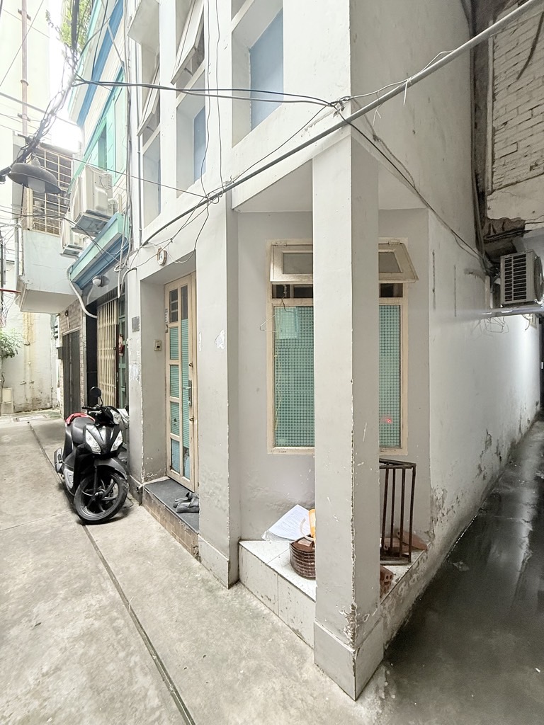 NHÀ GẤP BÁN - CHỦ ĐI MỸ