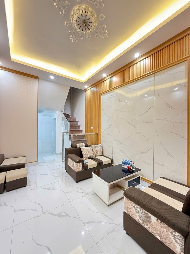 CẦN BÁN NHÀ TRUNG TÂM ĐỐNG ĐA - AN SINH AN NINH TỐT - TIỆN ÍCH BẠT NGÀN - 40M2 - 5 NGỦ