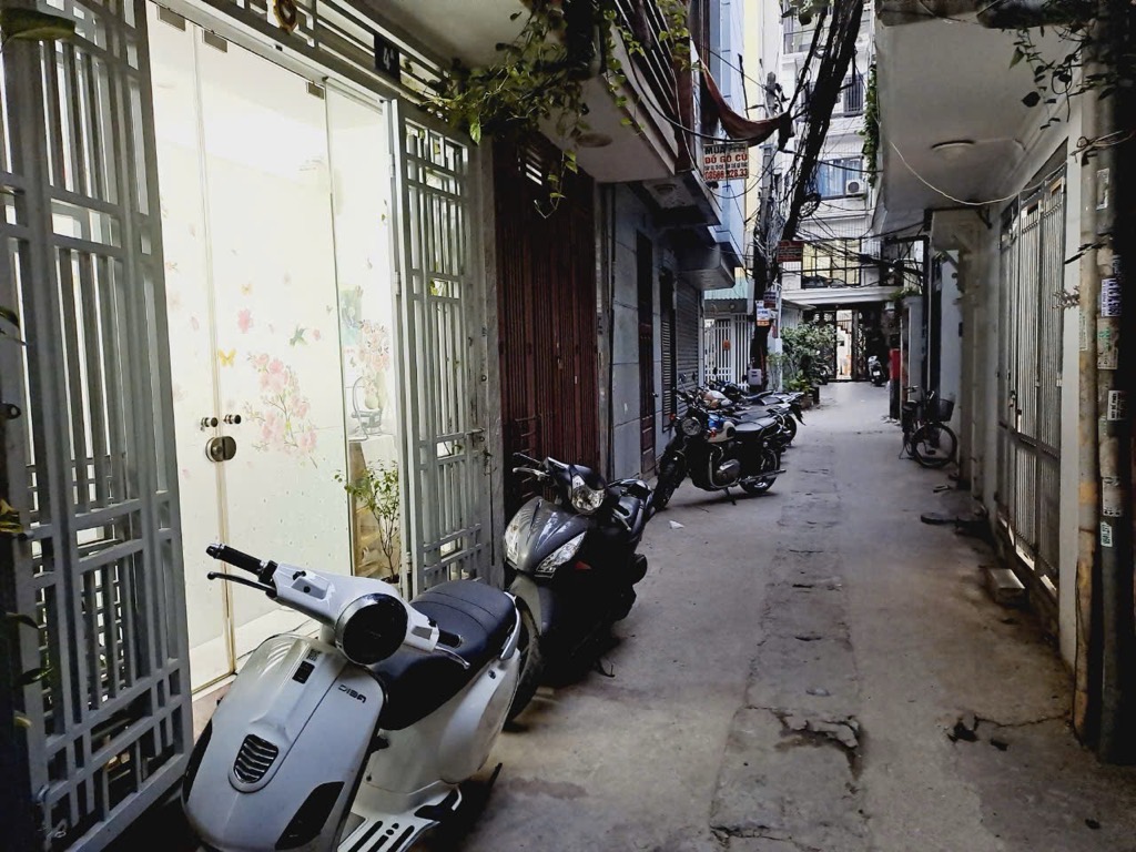 SIÊU PHẨM BA ĐÌNH_ 30m RA PHỐ _5 TẦNG _ 7.9 TỶ Siêu đỉnh ~ Ngõ xe lam đỗ cửa đẹp ~ Siêu thoáng _ Gần trường học
