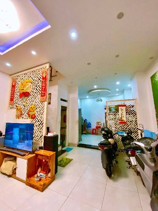 Gấp bán nhà trường thọ