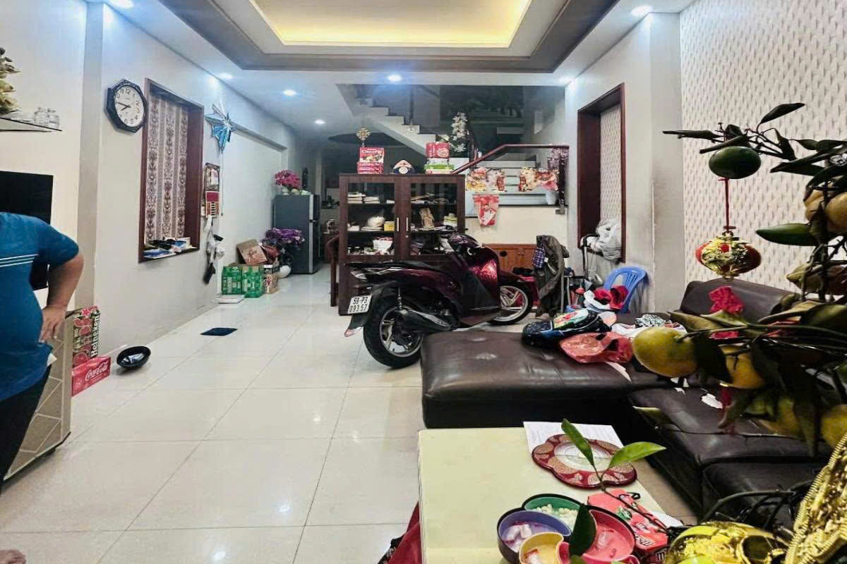 Bán nhà hẻm Phạm Văn Bạch, Tân Bình, 80m² (5m x 16m), gần mặt tiền