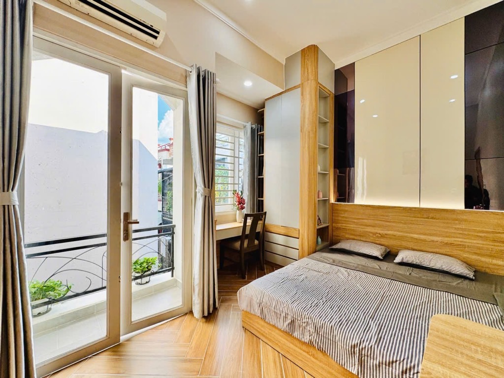 NHÀ ĐẸP FULL NỘI THẤT GÒ VẤP - NGAY CÔNG VIÊN LÀNG HOA - HẺM 3M THOÁNG - KHU NỘI BỘ - 2 PHÒNG 1 Gác Ngủ - 36M2 2 TẦNG 1 Gác - 4.7 TỶ Bớt lộc