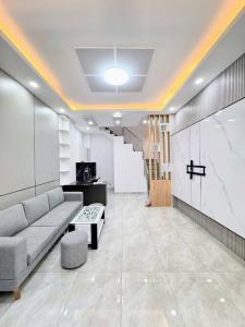 NHÀ 3 LẦU – HẺM THÔNG – GẦN MẶT TIỀN PHÚ THỌ HOÀ – TÂN PHÚ