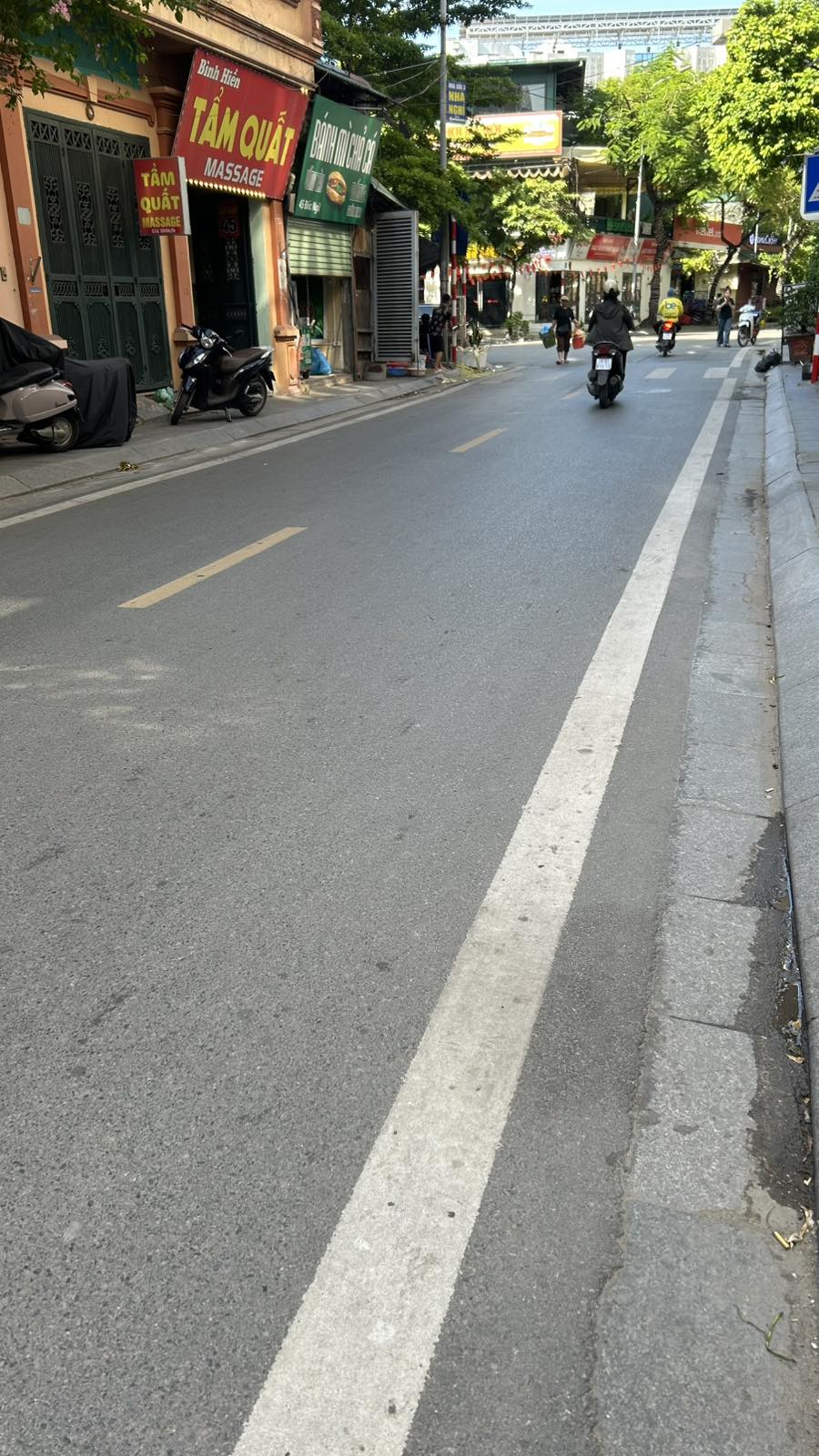 KINH DOANH - Ô TÔ - LÔ GÓC ĐÀO TẤN 42M2, MT 8M - BÁN ĐẤT TẶNG NHÀ 3 TẦNG