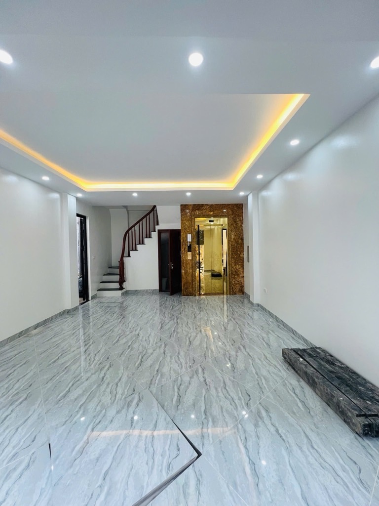 KINH DOANH - Ô TÔ - LÔ GÓC ĐÀO TẤN 42M2, MT 8M - BÁN ĐẤT TẶNG NHÀ 3 TẦNG