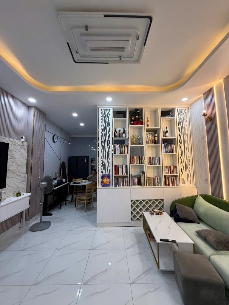 HIẾM CÓ NHÀ 4 TẦNG FULL NỘI THẤT CAO CẤP NGUYỄN VĂN QUỲ PHÚ THUẬN Q7