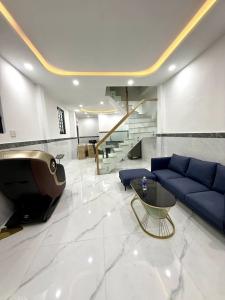 BÁN NHÀ MỚI 2 TẦNG - FULL NỘI THẤT - XE HƠI ĐỖ CỬA