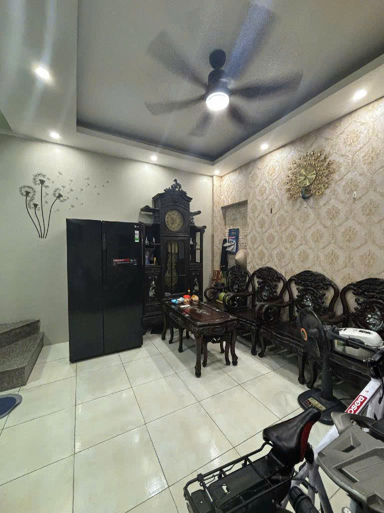 BÁN NHÀ _ YÊN PHỤ TÂY HỒ 4 TẦNG CHỈ VÀI BƯỚC RA HỒ TÂY