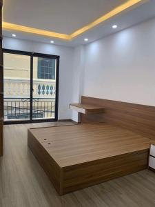 Bán nhà mới 5 tầng siêu xinh, 30m² nở hậu, gần Hồ Tây cực hiếm
