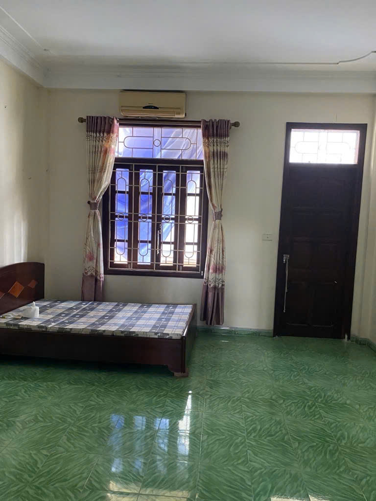 BÁN NHÀ ĐẸP, ĐÔNG MỸ ( NAM PHÙ), DÂN XÂY, VỀ Ở LUÔN. Ô TÔ ĐẬU CÁCH NHÀ 5M.