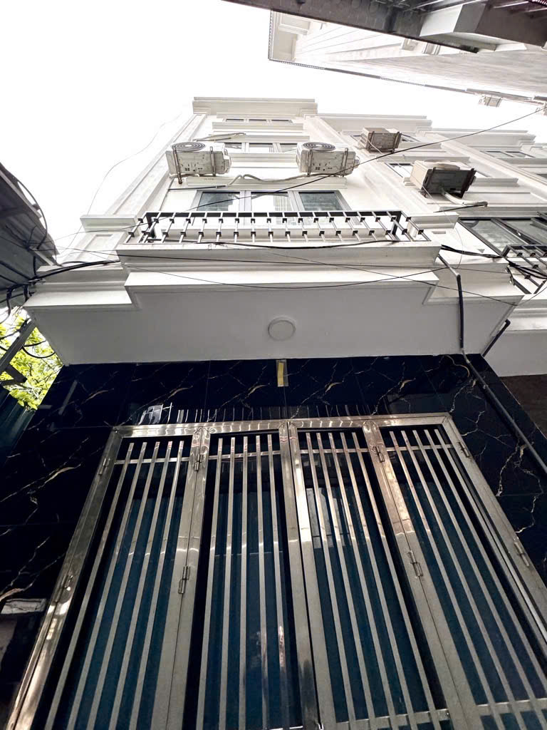 BÁN NHÀ HỮU HOÀ TẶNG NỘI THẤT , NHÀ MỚI ĐẸP,  DÂN XÂY CHẮC CHẮN