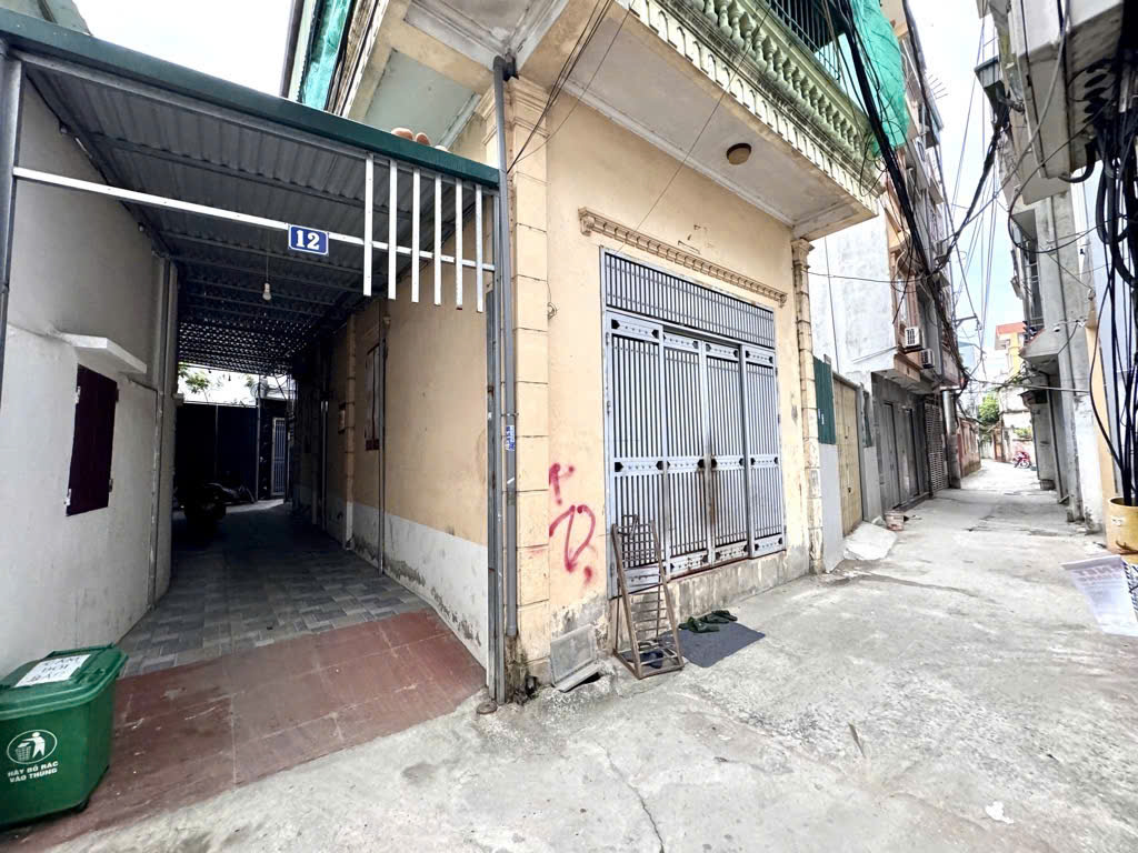 BÁN NHÀ HỮU HOÀ TẶNG NỘI THẤT , NHÀ MỚI ĐẸP,  DÂN XÂY CHẮC CHẮN