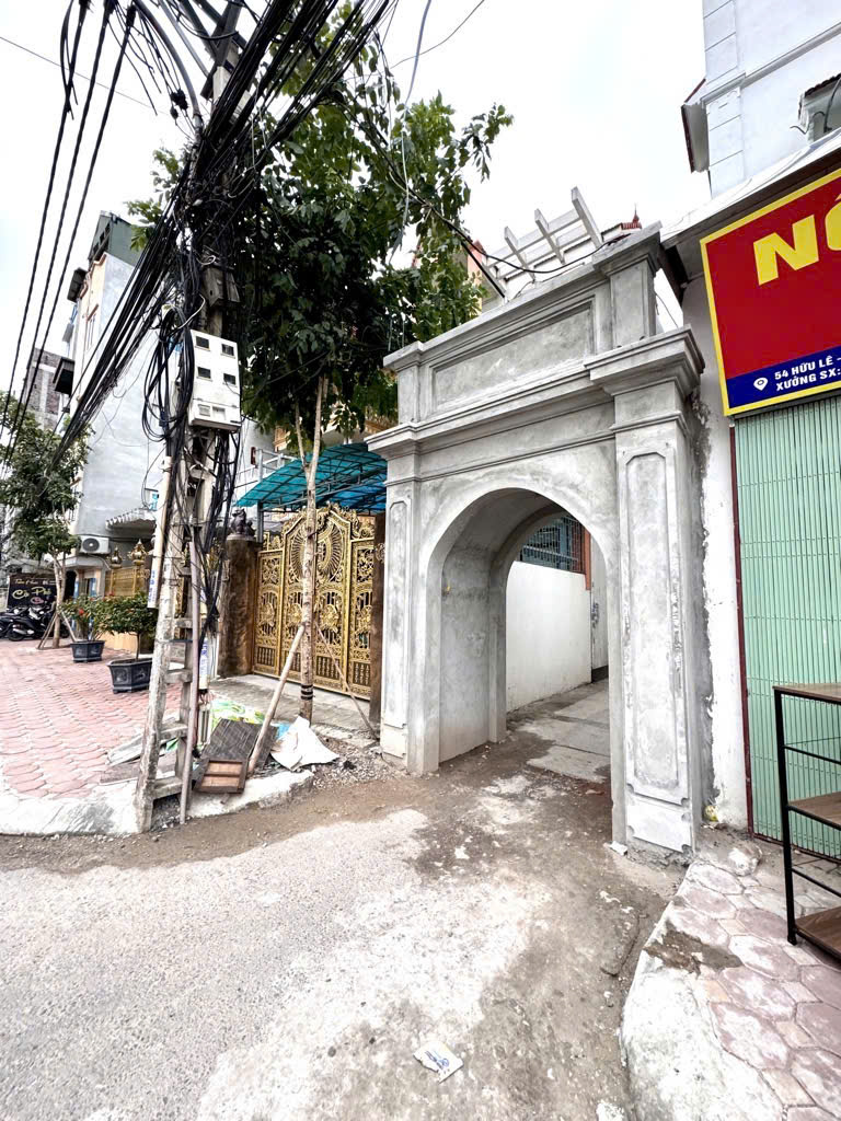 BÁN NHÀ HỮU HOÀ TẶNG NỘI THẤT , NHÀ MỚI ĐẸP,  DÂN XÂY CHẮC CHẮN