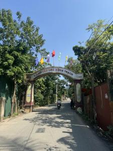 BÁN NHÀ ĐẸP, ĐÔNG MỸ ( NAM PHÙ), DÂN XÂY, VỀ Ở LUÔN. Ô TÔ ĐẬU CÁCH NHÀ 5M.