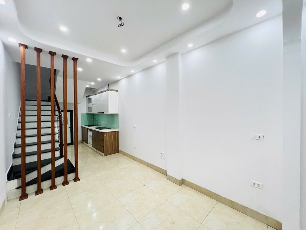 Bán Gấp Nhà 5 Tầng Trung Tâm Mễ Trì Thượng - Sinh Lời Ngay Sau Khi Cho Thuê