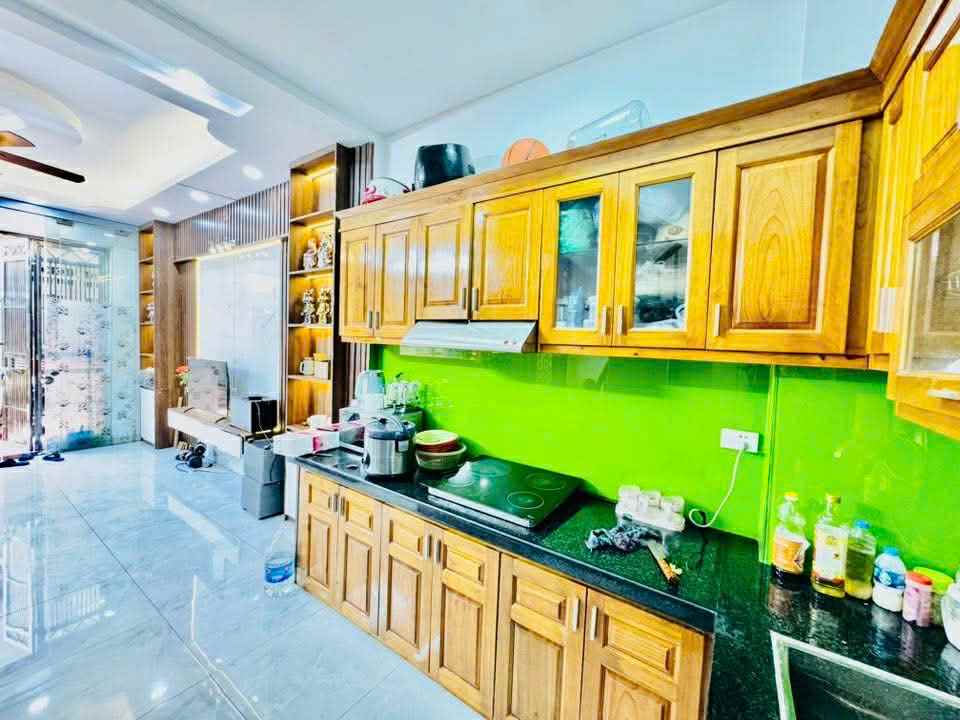 Với 5.9 TỶ – SỞ HỮU NGAY NHÀ 5 TẦNG DÂN XÂY SIÊU ĐẸP – Ô TÔ ĐỖ CỔNG – LĨNH NAM, HOÀNG MAI