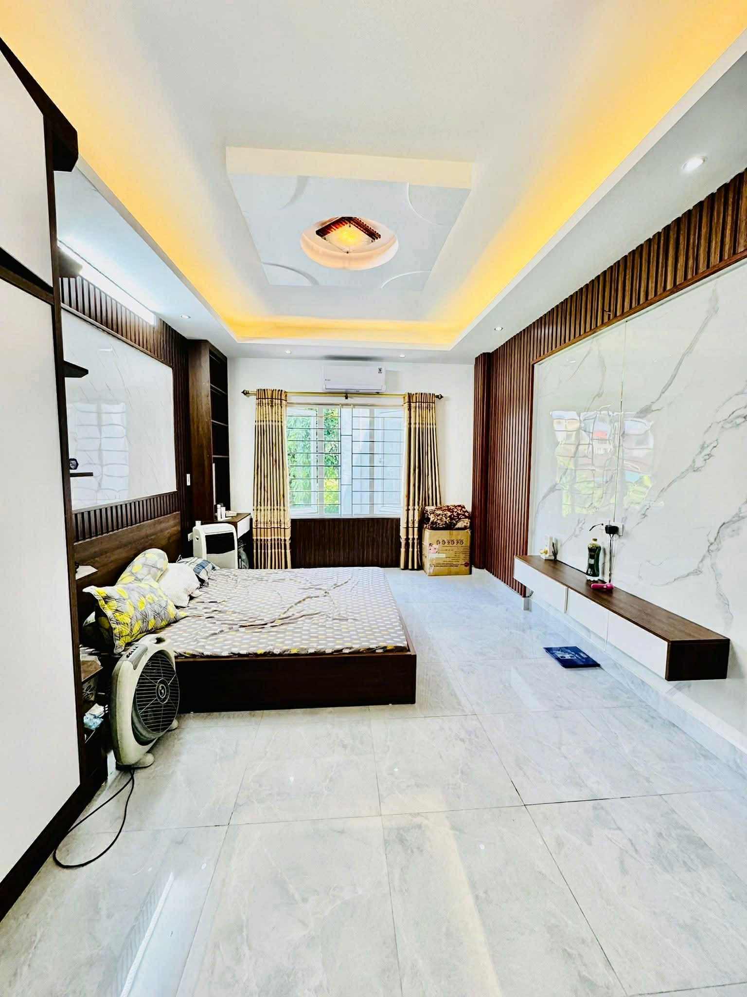 Với 5.9 TỶ – SỞ HỮU NGAY NHÀ 5 TẦNG DÂN XÂY SIÊU ĐẸP – Ô TÔ ĐỖ CỔNG – LĨNH NAM, HOÀNG MAI