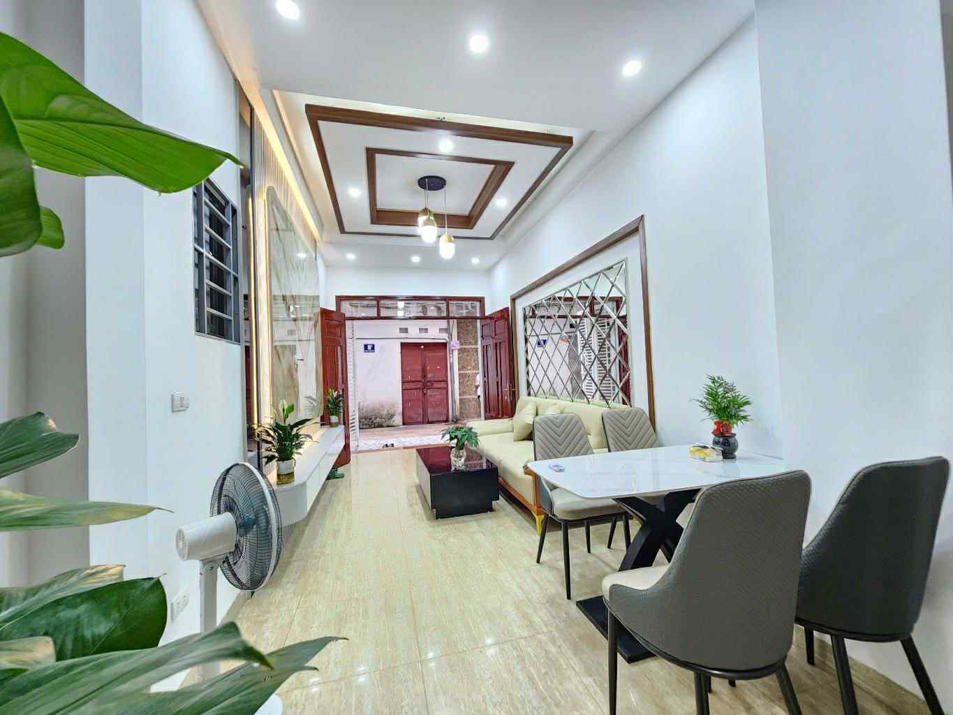 Bán nhà 4 tầng phố Hoàng Mai- Lô Góc - Nở hâu - Giá nhỉnh 8 tỷ