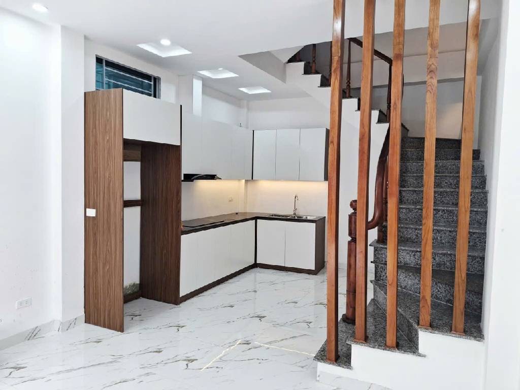 LÔ GÓC 3 THOÁNG - Ô TÔ CÁCH 15M - NHÀ ĐẸP Ở NGAY