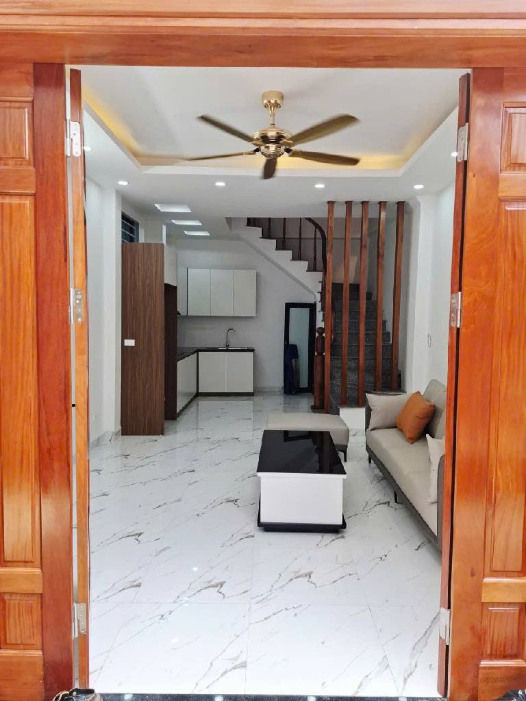 LÔ GÓC 3 THOÁNG - Ô TÔ CÁCH 15M - RA MẶT PHỐ 50M - FULL NỘI THẤT - NHÀ ĐẸP Ở NGAY