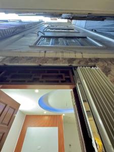 NHÀ ĐẸP – MỚI XÂY – 10M RA Ô TÔ – Ở CỰC SƯỚNG