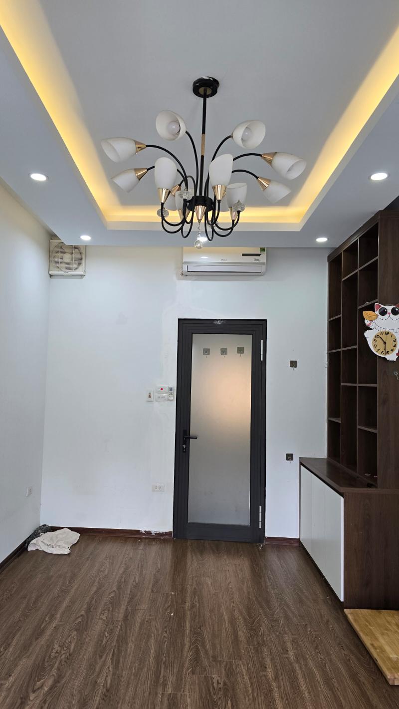Bán nhà nhanh - sang tên đổi chủ vào ở luôn