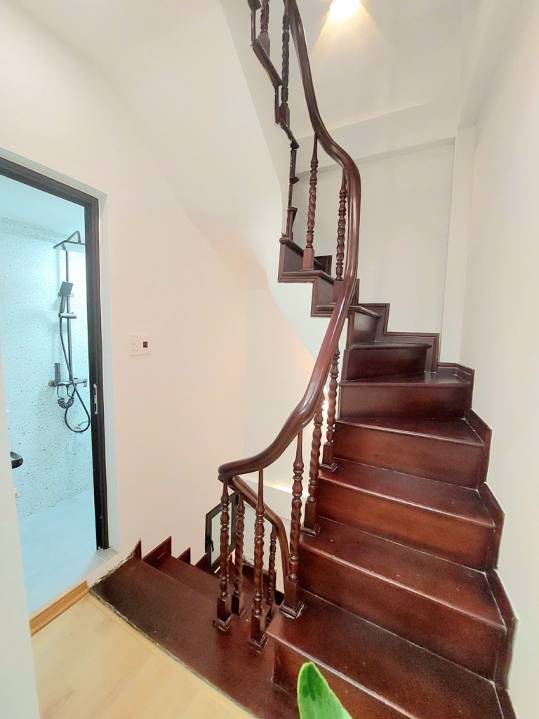 HOA HẬU HAI BÀ TRƯNG - NHÀ ĐẸP LONG LANH