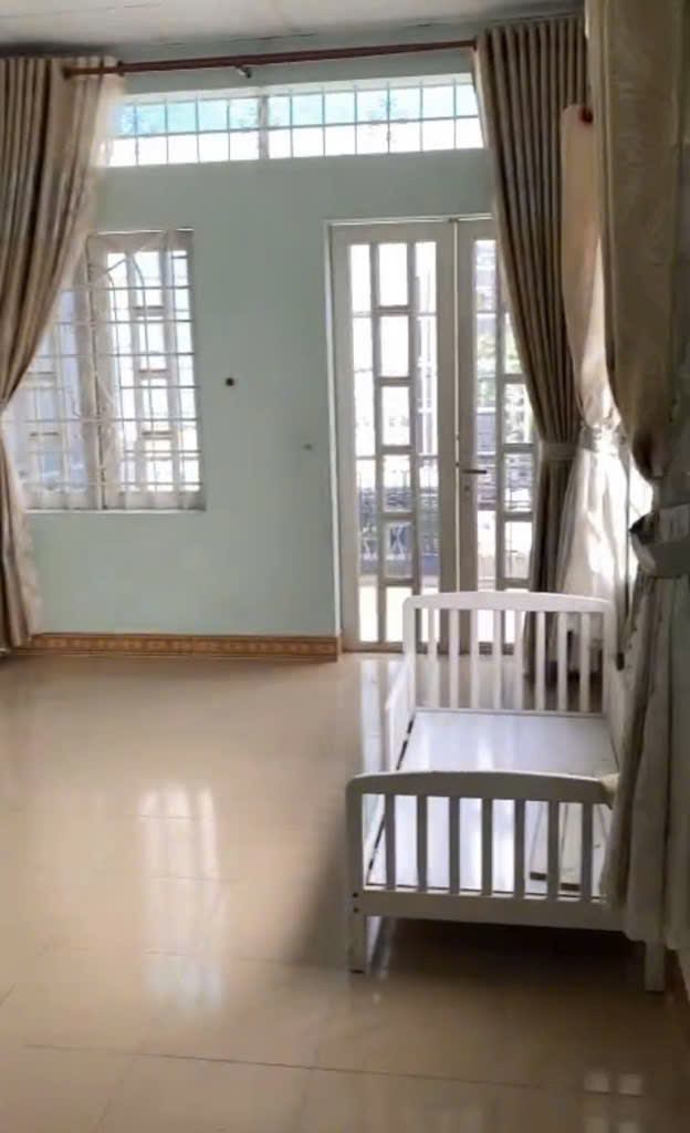 NHÀ 2 TẦNG HOÀN CÔNG - ĐƯỜNG THÔNG - 1 BƯỚC RA ĐƯỜNG CHƯƠNG DƯƠNG - SÁT VÁCH ĐH NGÂN HÀNG  - 3,95