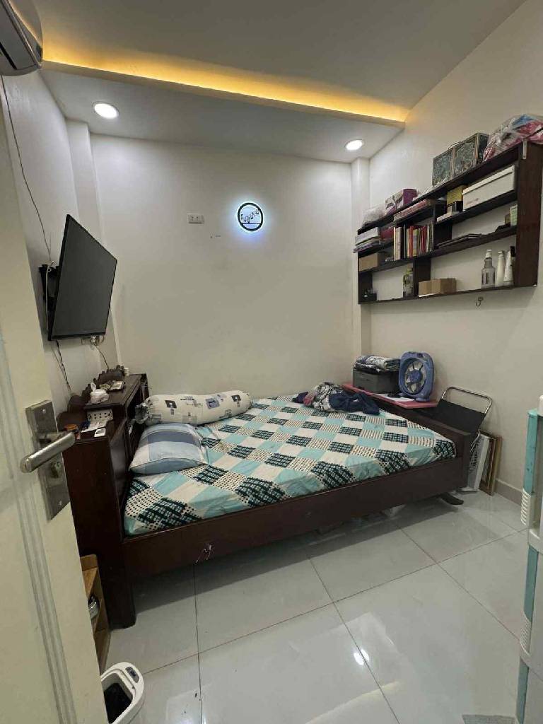 NGAY VÒNG XOAY PHÚ LÂM-HẺM XE HƠI-GẦN MT BÀ HOM-4 TẦNG-5PN-NHỈNH 7T