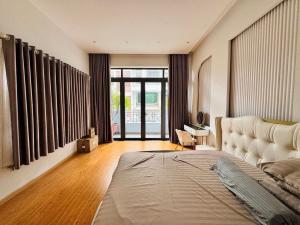 NHÀ ĐẸP – PHÂN LÔ ĐƯỜNG NHỰA – VIEW SÔNG GIỒNG – KHÔNG CÓ CĂN THỨ 2