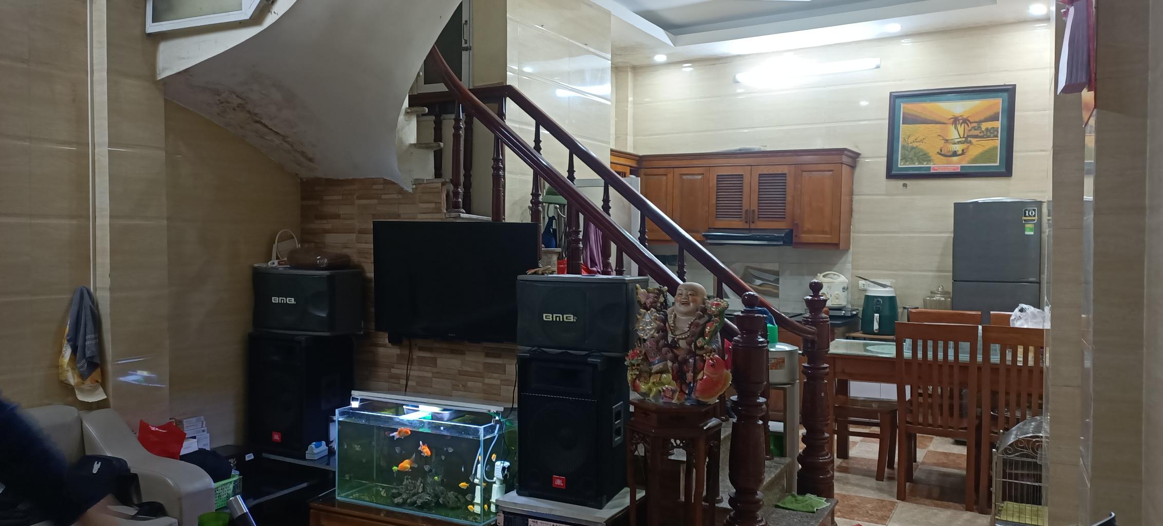 Tả Thanh Oai - Thanh Trì - NHÀ ĐẸP PHÂN LÔ 33M² - CÁCH Ô TÔ TRÁNH VÀI BƯỚC CHÂN