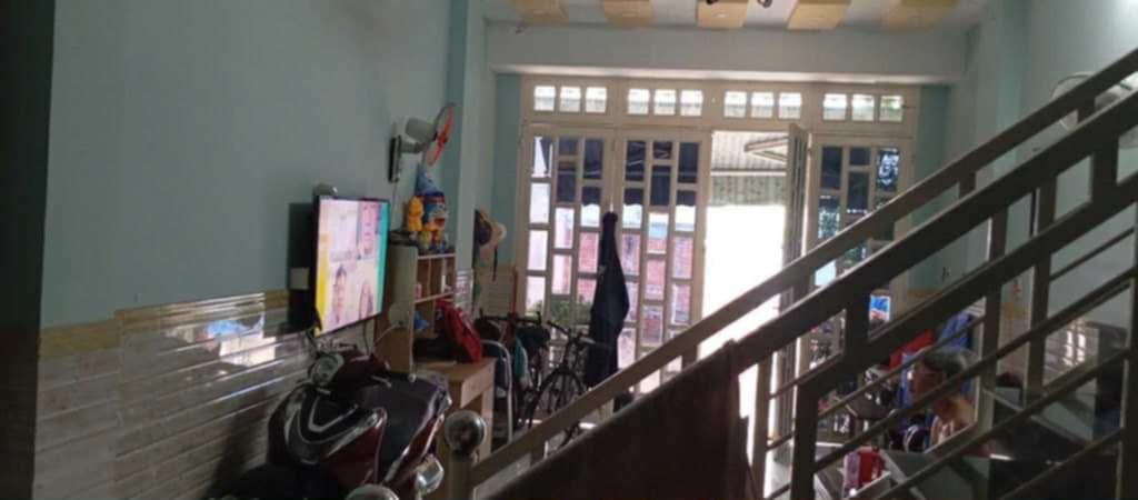 Bán nhà 2 lầu đường Thủy Lợi, phường Phước Long A, quận 9