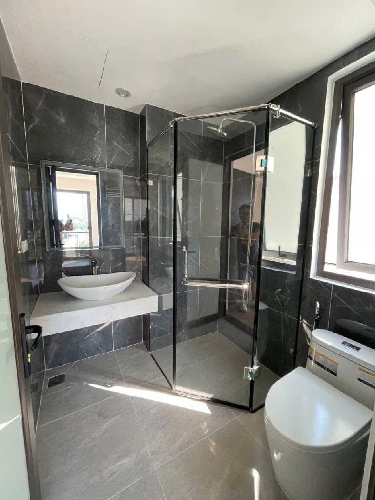 NHÀ ĐẸP, LÔ GÓC NGUYỄN VĂN CỪ - LONG BIÊN, DT 34,5M, 6 TẦNG, MT 5,4M, 9.6 TỶ