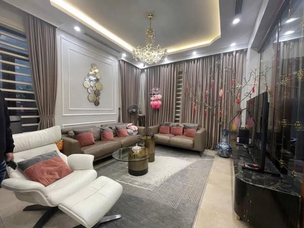 XÃ ĐÀN – 35 MÉT VUÔNG - NHÀ MỚI DÂN XÂY – 10M RA PHỐ – NGAY NGÃ 6 Ô CHỢ DỪA – 6.35 TỶ