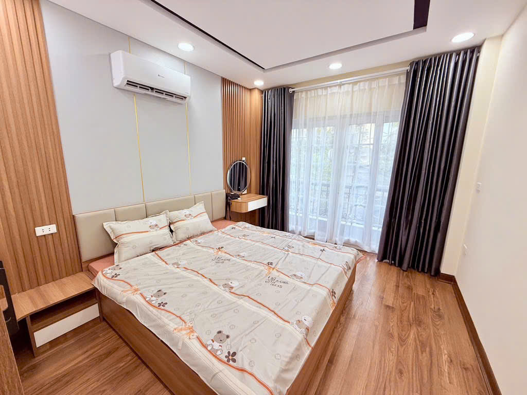 Chính chủ bán gấp căn nhà 37m xây 4 tầng full nội thất xịn sò tại Xuân Phương giá 5.x tỷ
