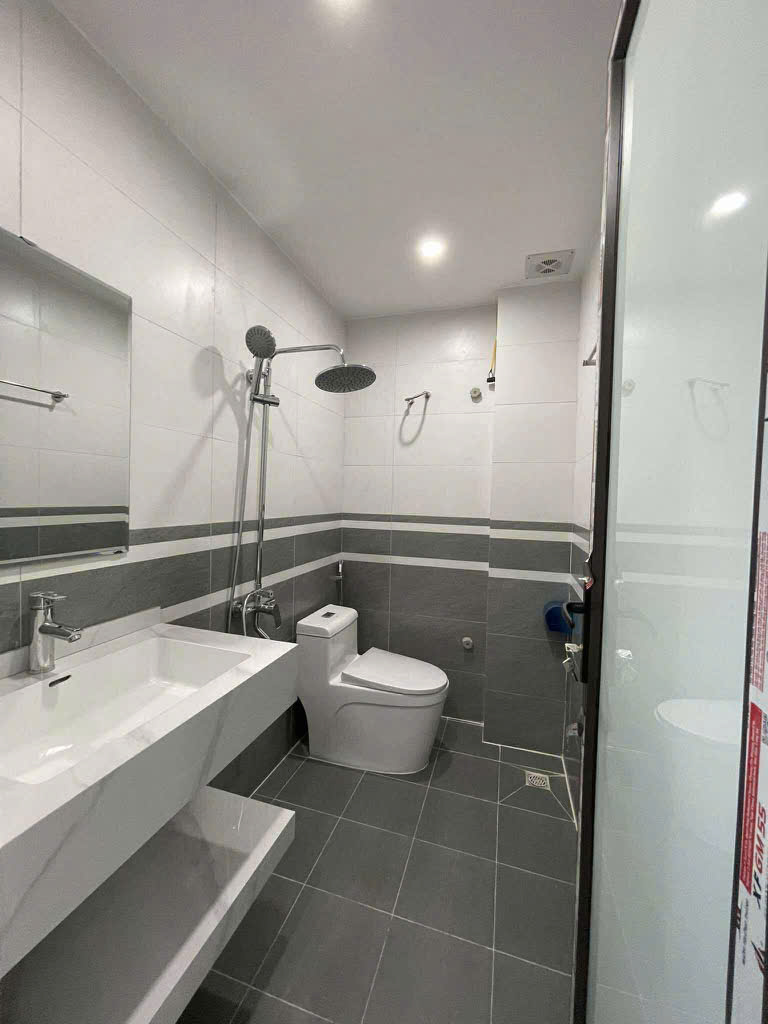 Cần tiền bán gấp căn 35m x 4 tầng full nội thất tại đường Xuân Phương giá rẻ