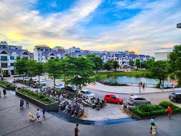Chỉ 4,x tỷ nhận ngay căn 2 ngủ full nội thất tại chung cư Hateco Xuân Phương