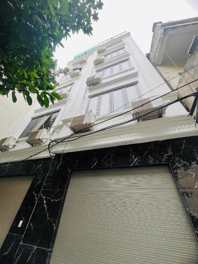 Bán nhà một bước ra Trịnh Văn Bô. 6 tầng, thang máy.Giá chỉ nhỉnh 9 tỷ: 094.183.1966/093.223.9065