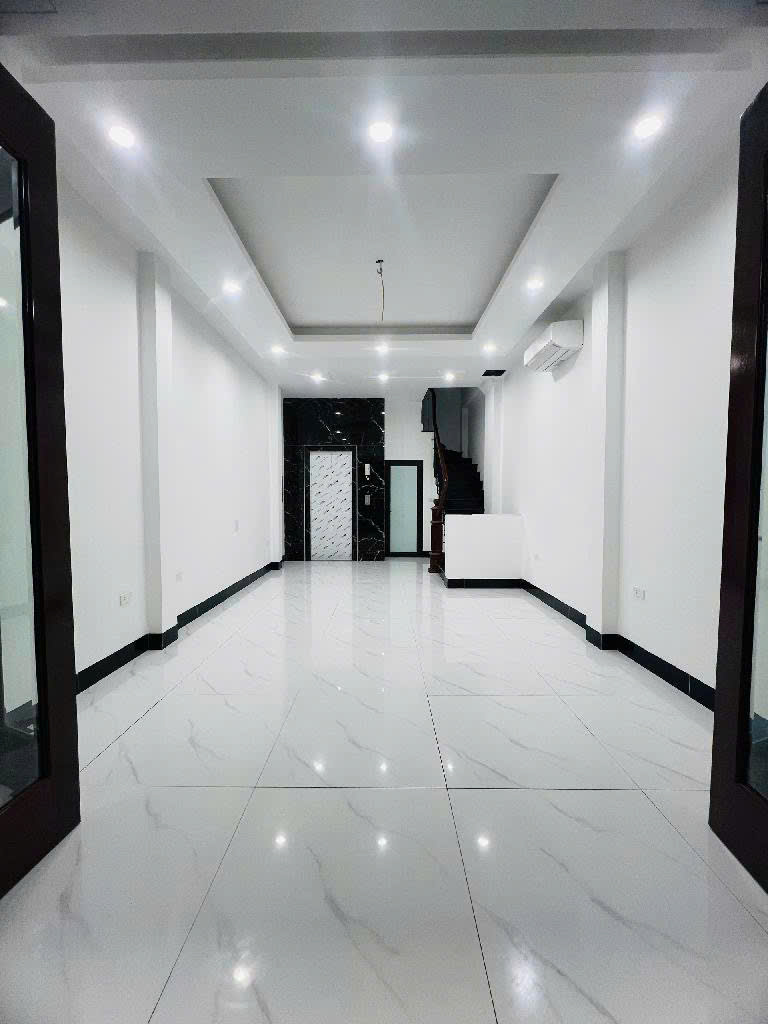 Bán nhà vị trí siêu thuận tiện, xây đẹp, có thang máy ngay đường Trịnh Văn Bô: 0932 239 065/094.183.1966