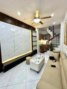 Cần bán nhà phố Minh Khai