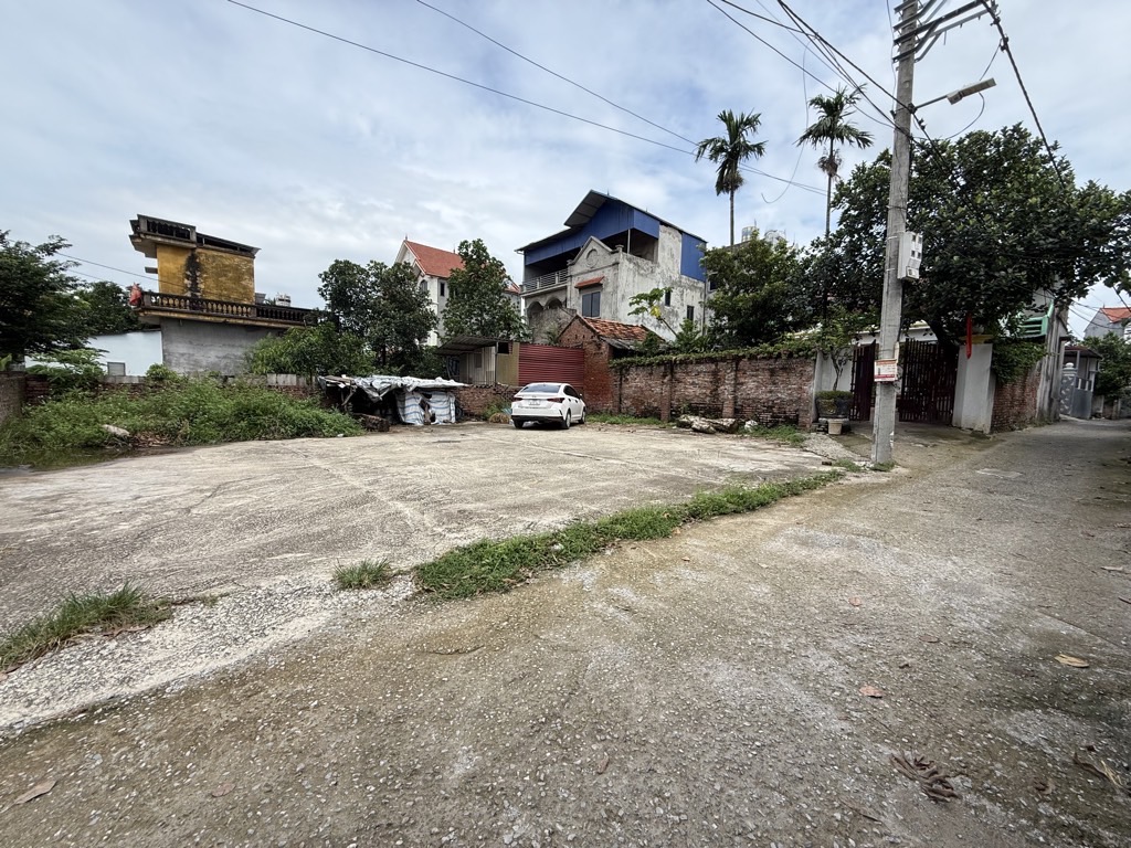 Bán đất GIA LÂM,  đường ô tô 16 chỗ , gần Trường Học Viện Toà Án