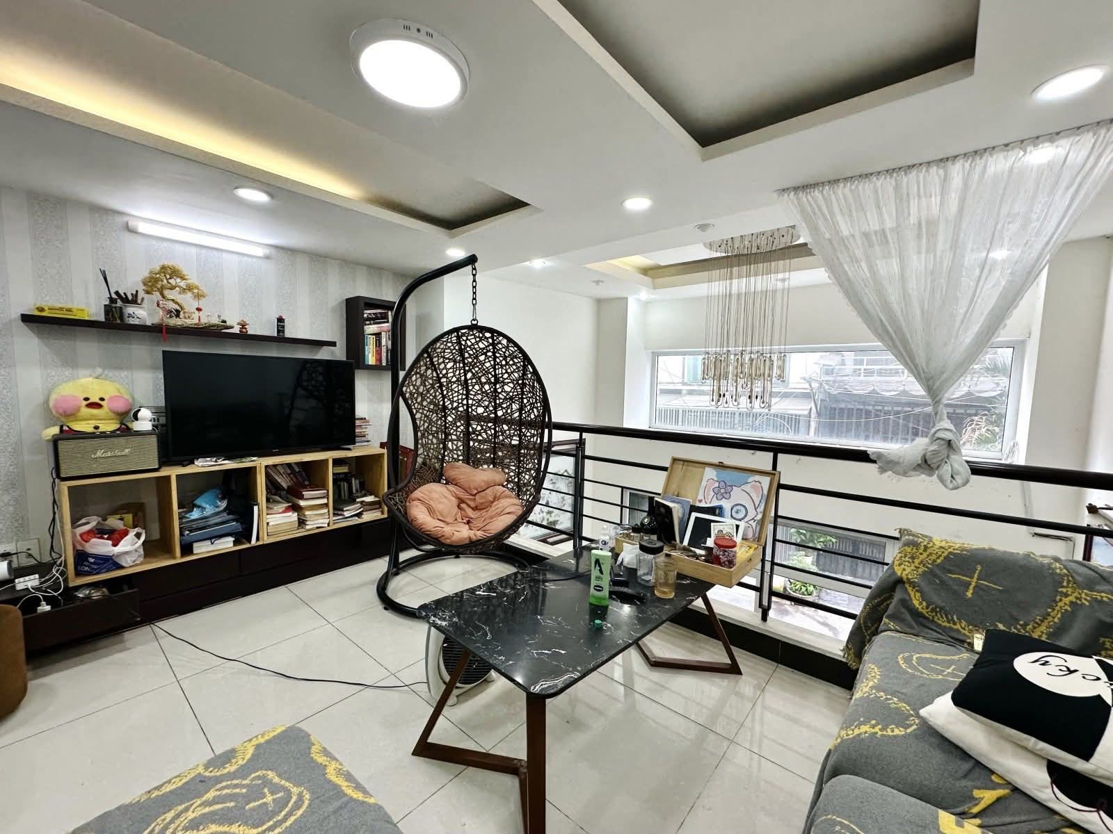 BÁN NHÀ CHDV 5 TẦNG, đường Lạc Long Quân, 60m2, 9.750 Tỷ,