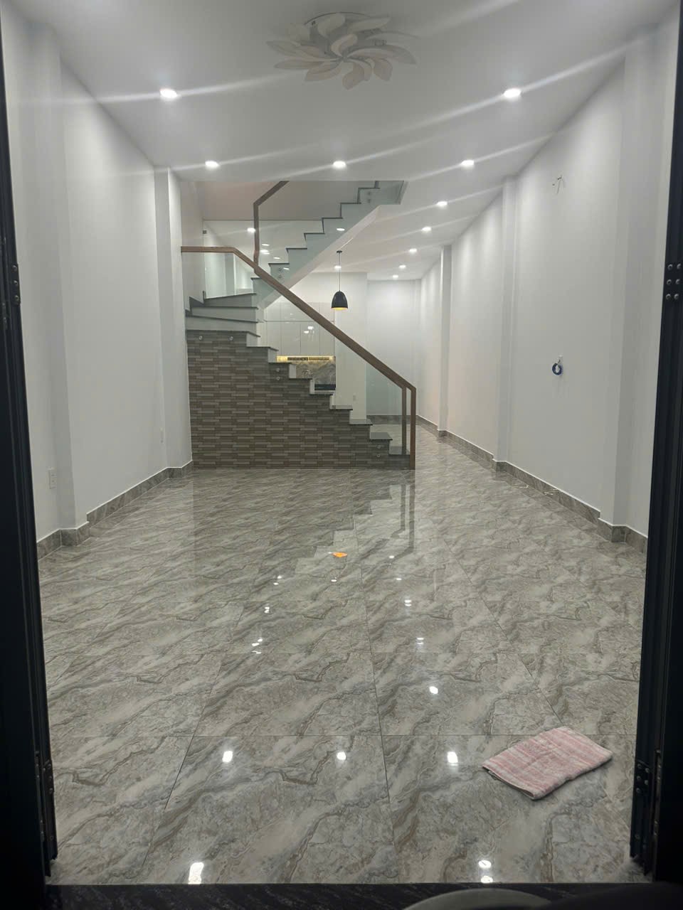bán Nhà HXT, đường Lê Đại Hành, 8.450 tỷ, 68m2