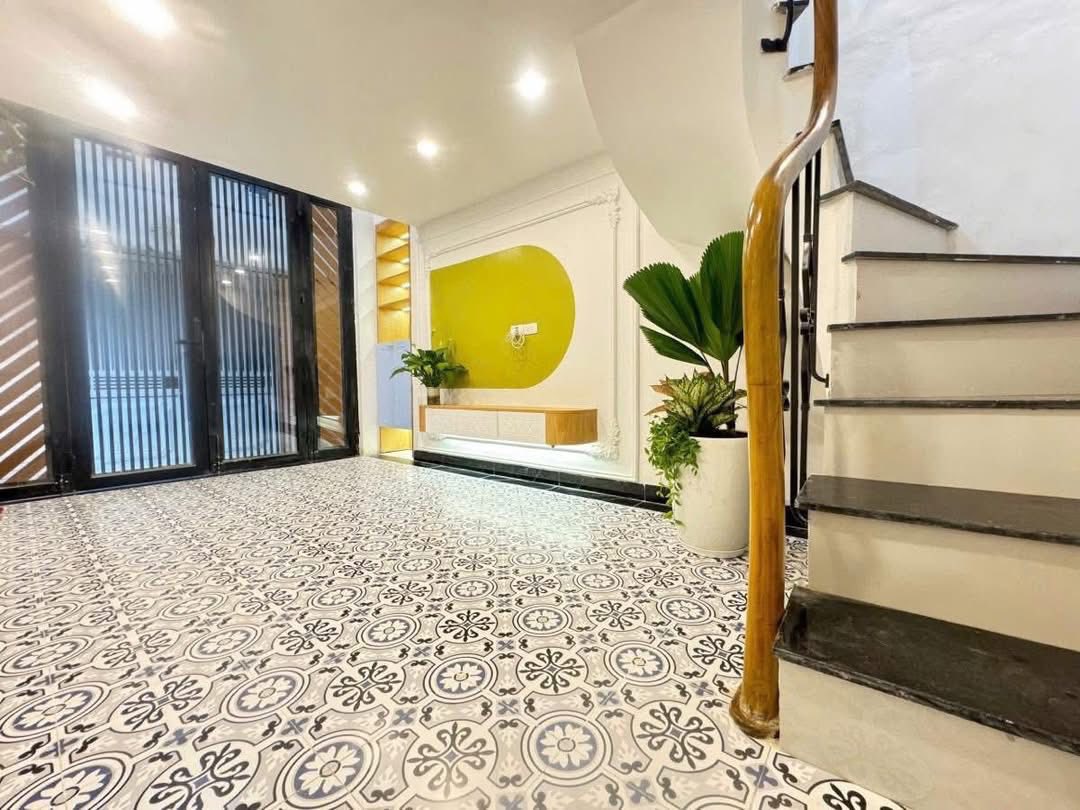 Hẻm 8m Tô Hiến Thành, 60m2 x 5 tầng, chào 10 tỷ thương lượng